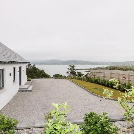 Traeannagh Bay House 펜션 던글로